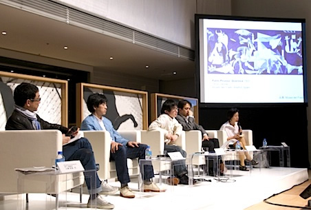 From left: Ozaki, Tsukamoto, Hachiya, Kitano, Hasegawa. The screen on the right shows the painting "Guernica". (Photo courtesy of Espace Louis Vuitton Tokyo) | REALTOKYO