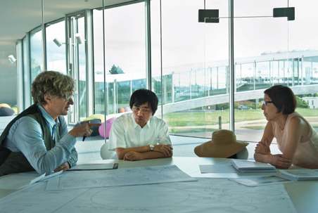 Wim Wenders "If Buildings Could Talk…" (2010) / Photo (C)Donata Wenders;  from left: Wim Wenders, Ryue Nishizawa, Kazuyo Sejima (Reference image) | REALTOKYO